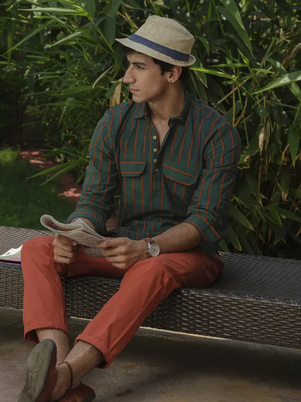 Blue_And_Red_Bamboo_Linen_Kurta_For_Men