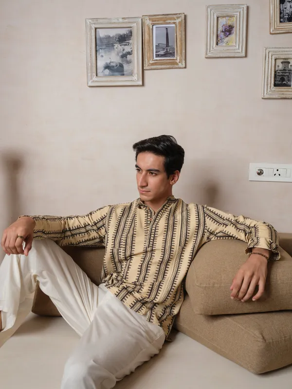Beige_And_Black_Bamboo_Linen_Kurta_For_Men