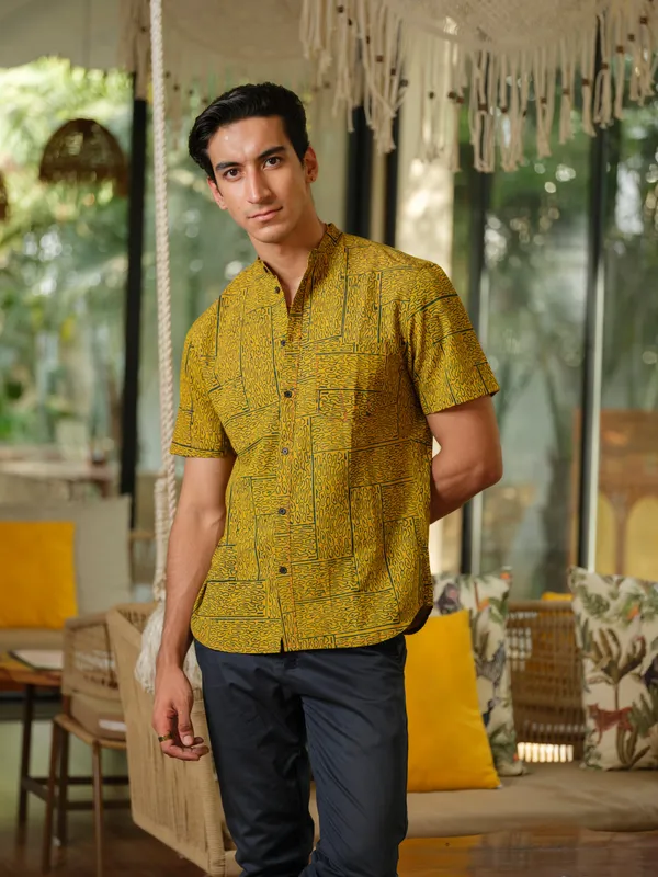 Yellow_Bamboo_Linen_Shirt_For_Men