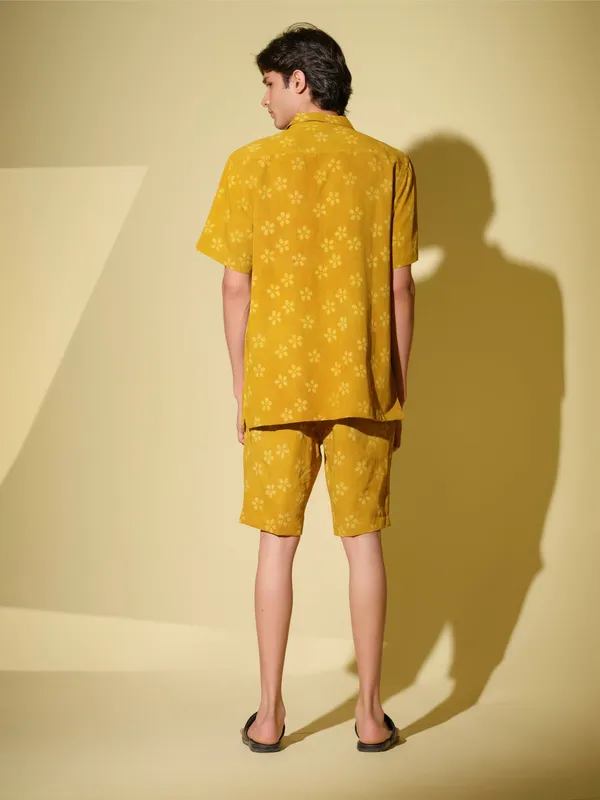 Yellow_Bamboo_Linen_Co_Ord_Set_For_Men