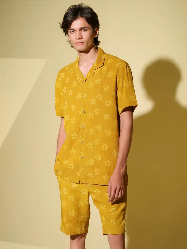 Yellow_Bamboo_Linen_Co_Ord_Set_For_Men