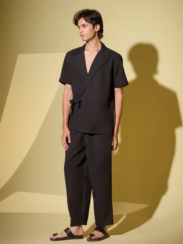 Black_Cotton_Bamboo_Linen_For_Men