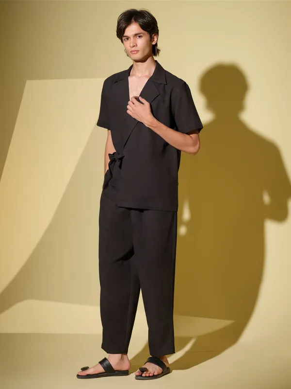 Black_Cotton_Bamboo_Linen_For_Men