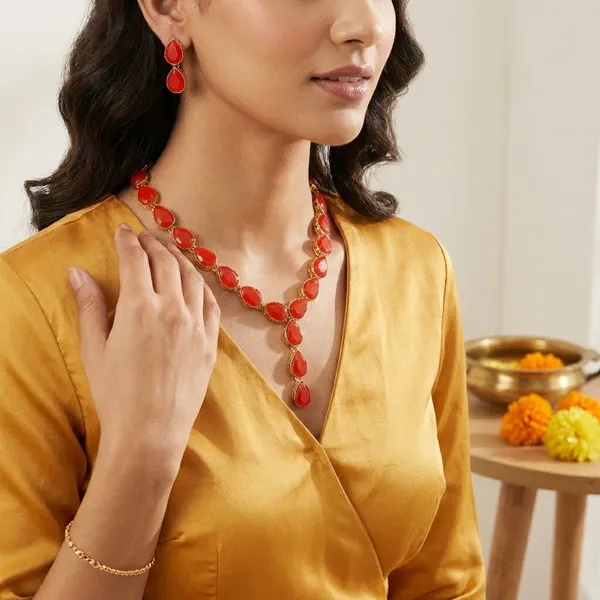 Radiant_Red_Teardrop_Necklace_Earring_Set