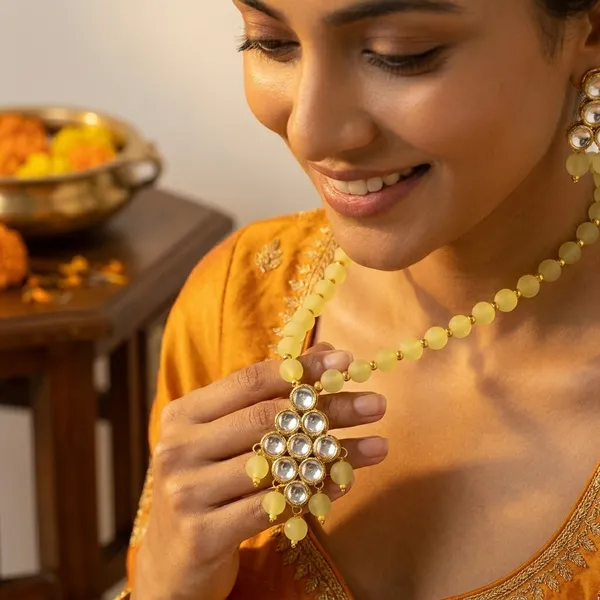 Graceful_Yellow_Silver_Beaded_Jewellery_Set
