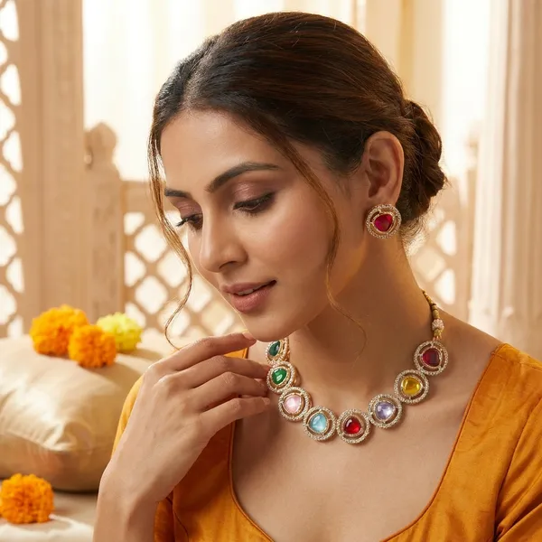 Elegant_Emerald_Multicolor_Round_Circle_Stone_With_Silver_Plated_Stone_And_Cristal_Necklace_With_Earrings