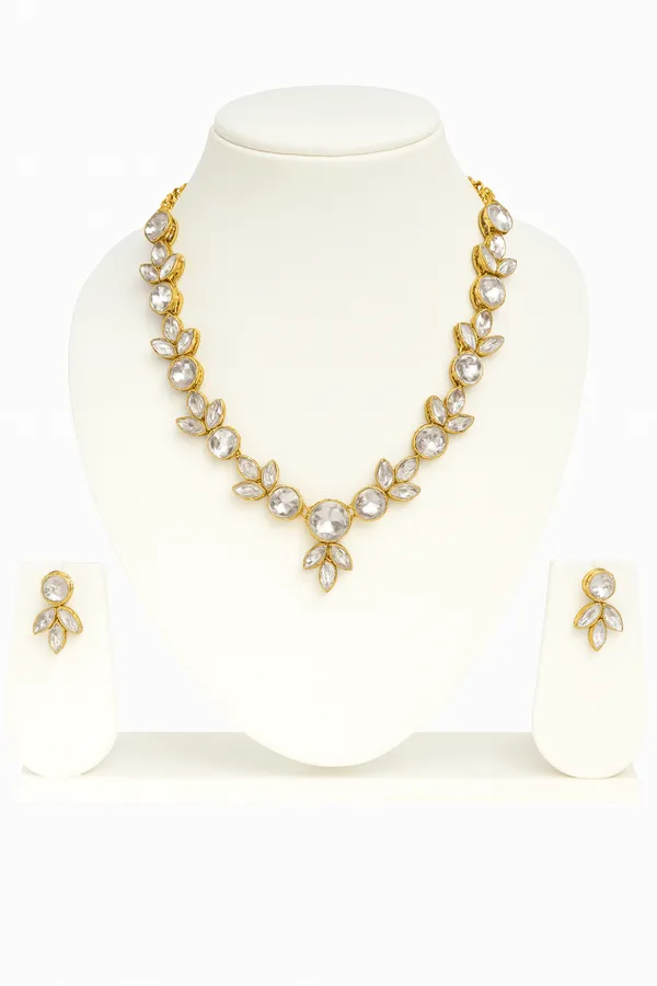 Luxurious_Alloy_Necklace_And_Matching_Earrings
