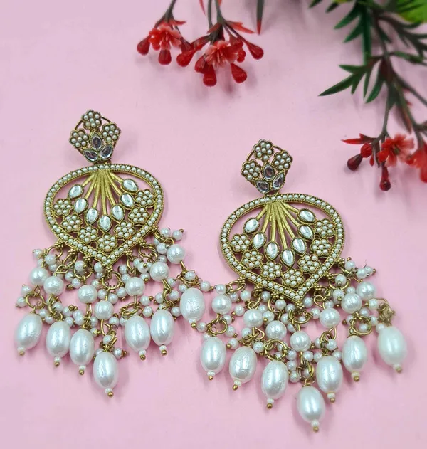 Kundan_Pearl_Cluster_Chandelier_Earrings_for_Bridal_Wedding