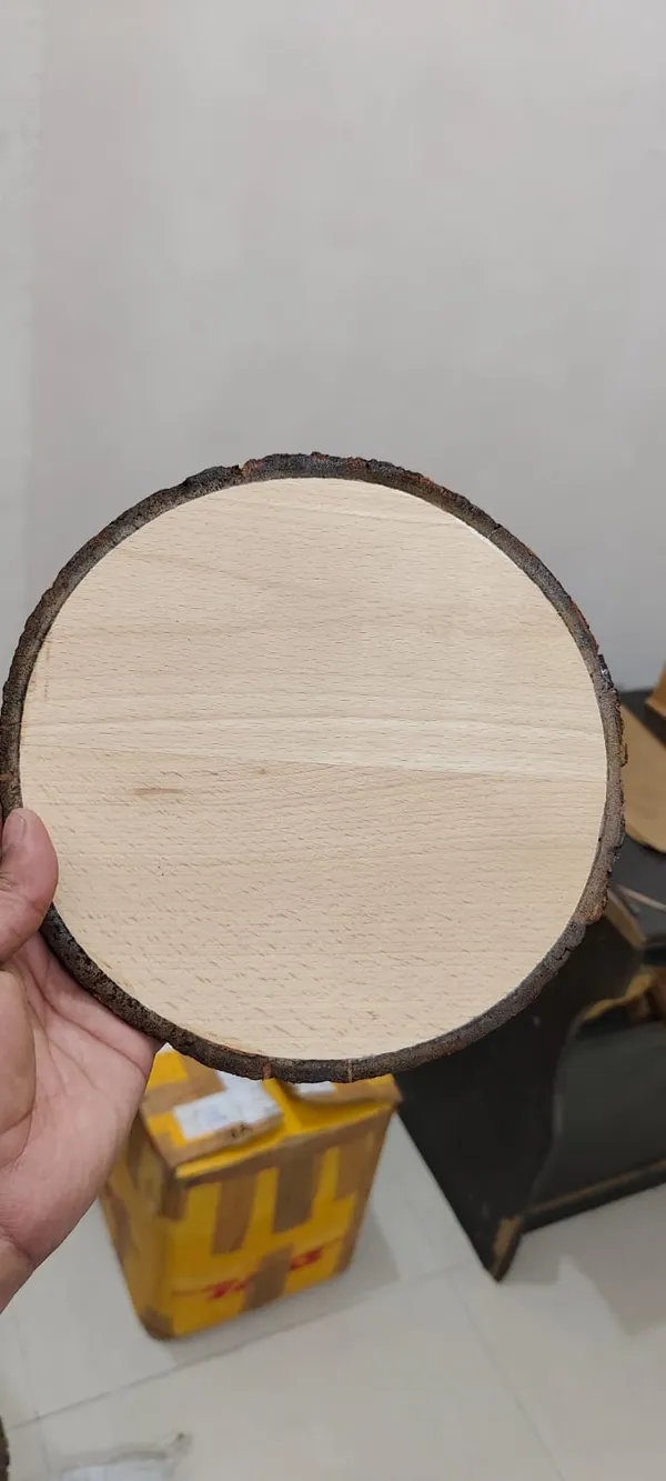 Natural_Wooden_Blank_Slice_With_Bark_Edge_-_Set_Of_5_Round_Wooden_Planks