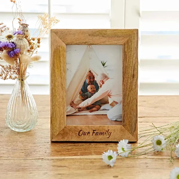 Personalized_Wooden_Photo_Frame_With_Engraving