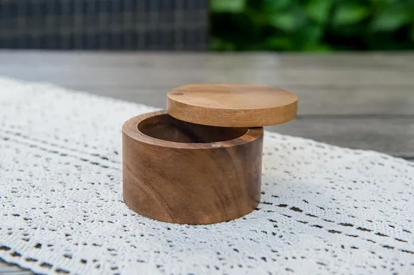 Wooden_Salt_Box_With_Magnetic_Swivel_Lid_And_Spoon