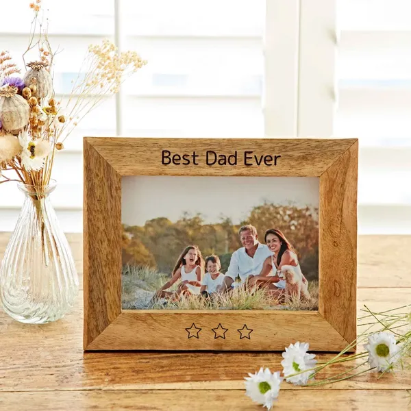 Personalized_Wooden_Photo_Frame_With_Engraving
