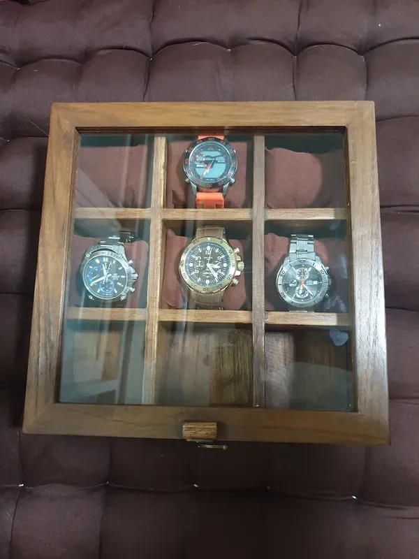 Brown_Teak_Wood_Watch_Box_Organizer_With_9_Divider
