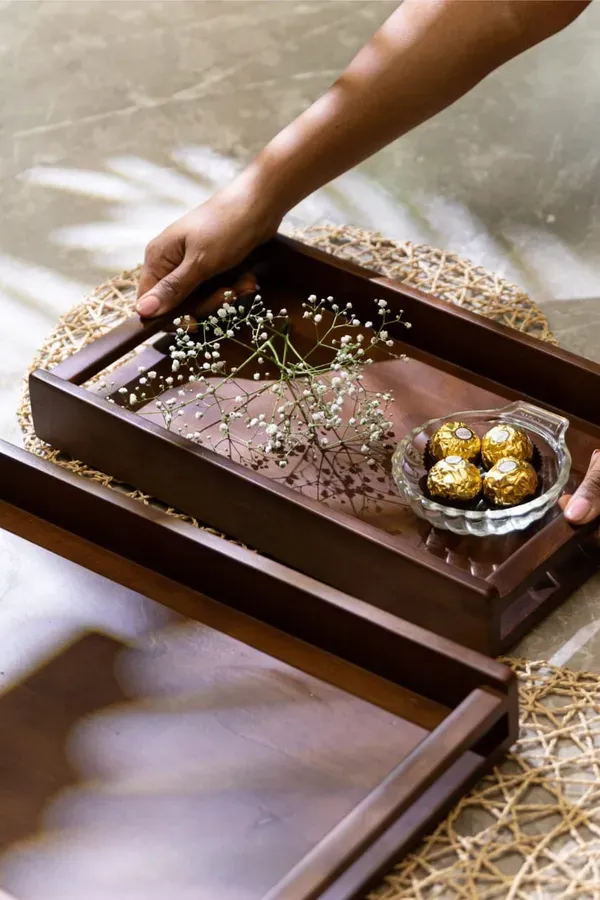 Walnut_Finish_Broad_Tray_Set_Of_2_Walnut_Finish