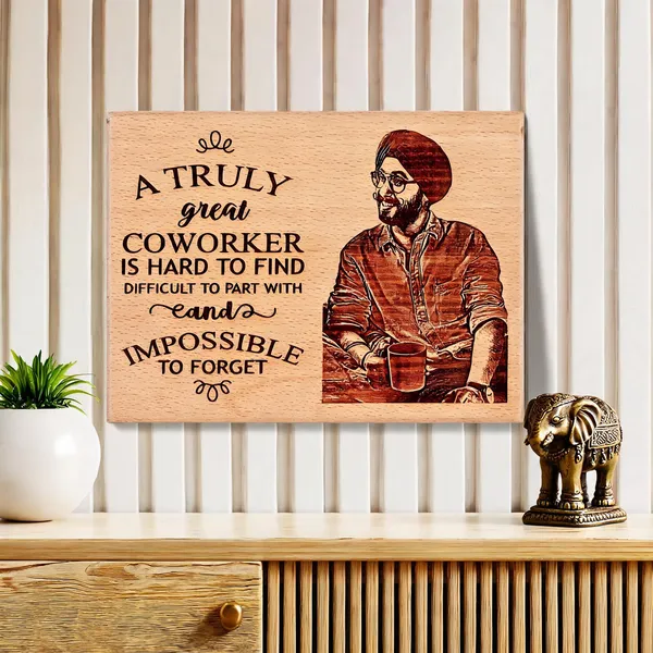 Customizable_Corporate_Logo_Engraved_On_Wood_Frame_For_Office_And_Corporate_Gifts