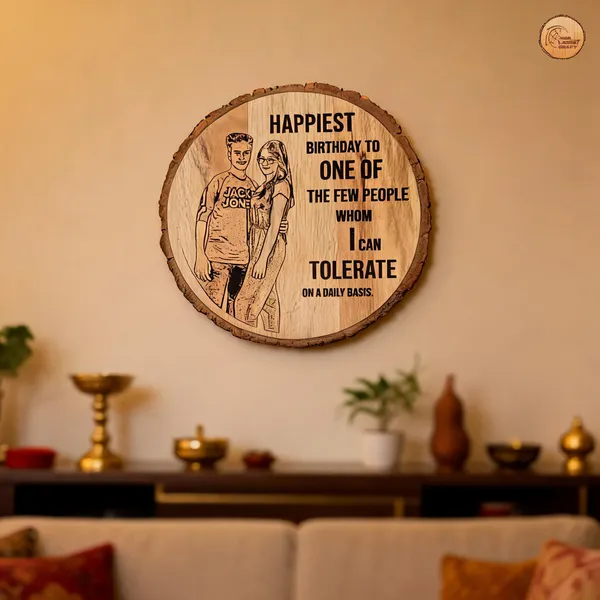 Customizable_Engraved_On_Wood_Photo_Frame_Round_Shape