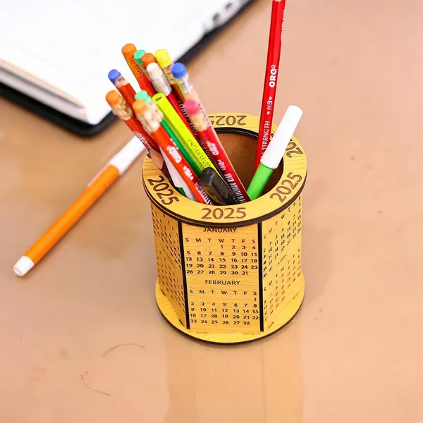 Wooden_Calendar_With_Pen_Stand_Acrovision