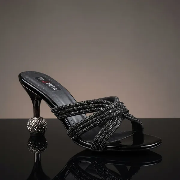 Elegant_Black_Strappy_Heeled_Sandals_With_Embellished_Straps