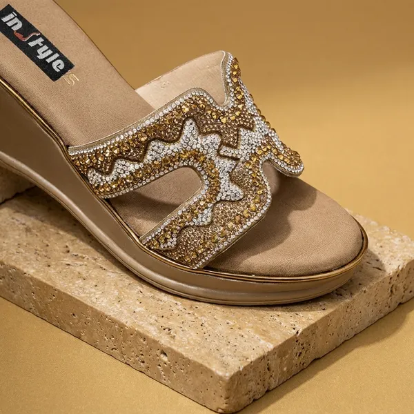 Embellished_Golden_Wedge_Sandals_For_Women