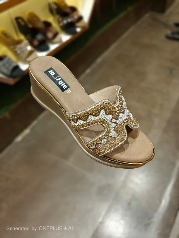 Embellished_Golden_Wedge_Sandals_For_Women