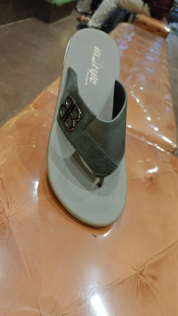 Stylish_Dark_Grey_Metallic_Embellished_Comfort_Flip_Flops