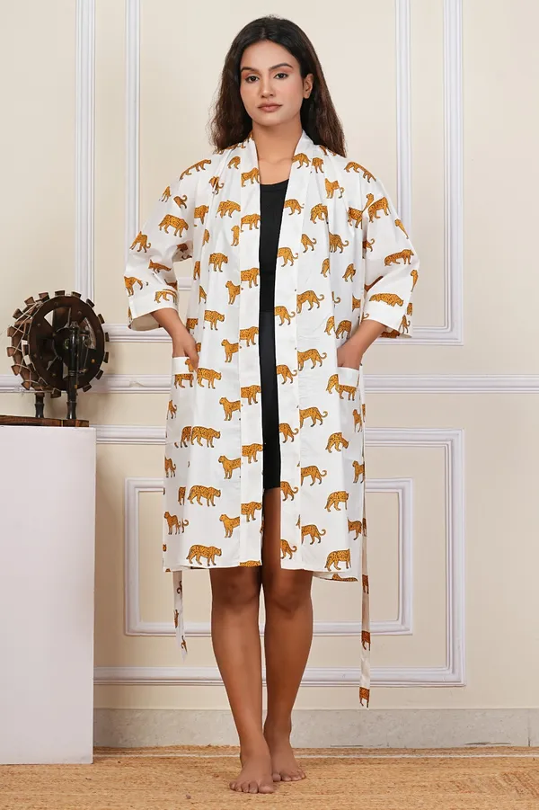 White_Tiger_Print_Cotton_Bathrobe_For_Women