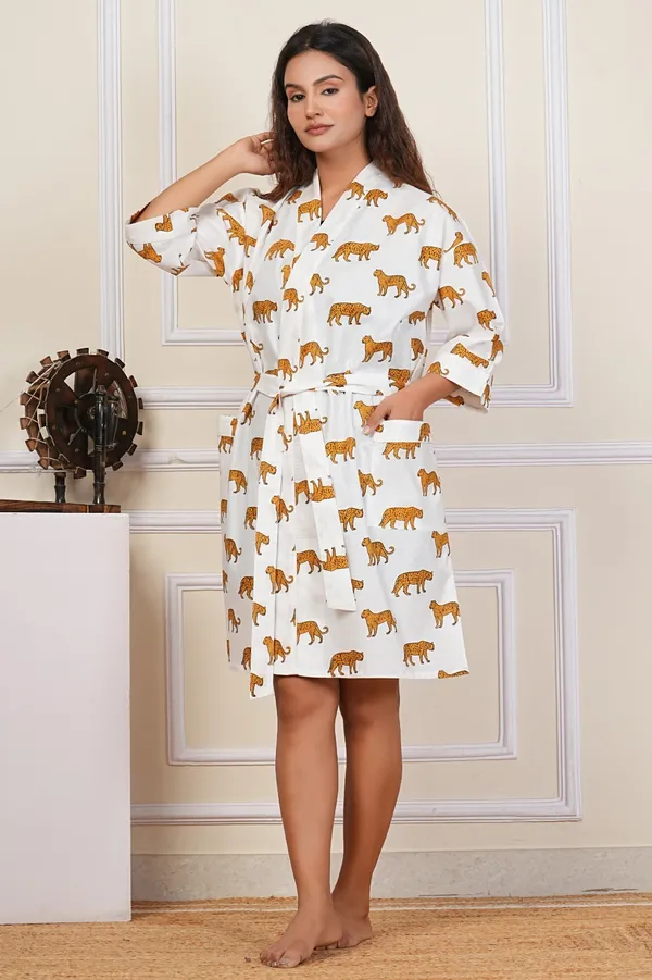 White_Tiger_Print_Cotton_Bathrobe_For_Women