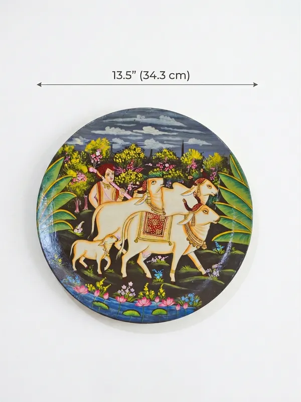 Dark_Green_Wooden_Premium_Cows_Decor_Plate_For_Home_Decor
