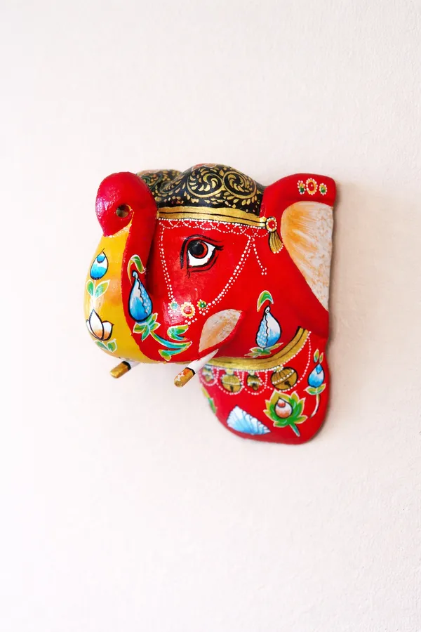 Red_Wooden_Premium_Wall_Hanging_For_Home_Decor