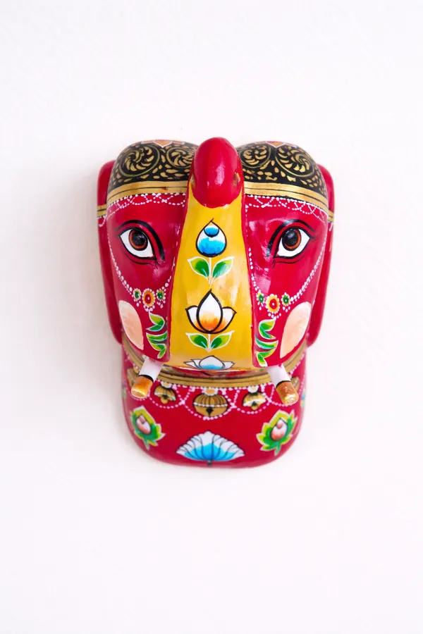 Red_Wooden_Premium_Wall_Hanging_For_Home_Decor