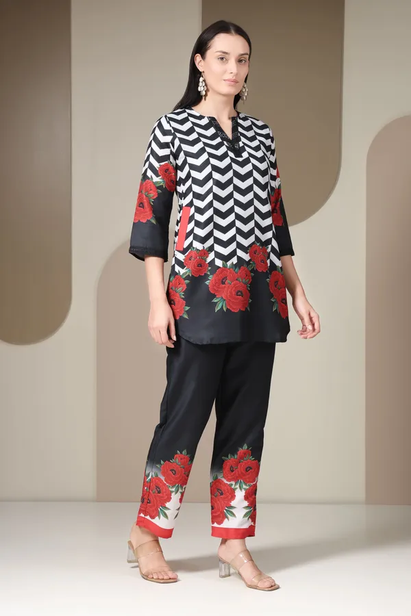 Black_And_White_Chevron_Print_Co-ord_Set_With_Floral_Border