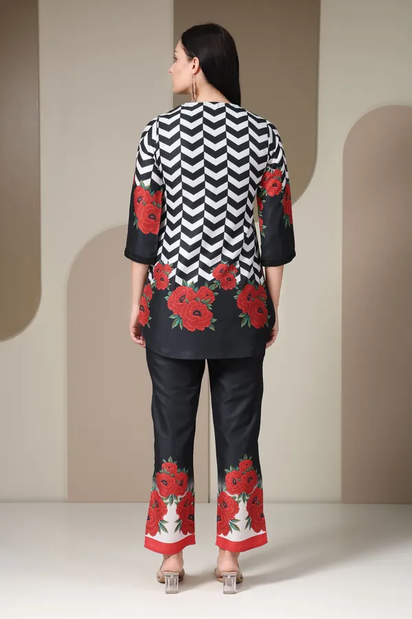 Black_And_White_Chevron_Print_Co-ord_Set_With_Floral_Border