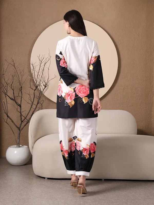Women's_White_Co-ord_Set_With_Black_Floral_Print_And_Lace_Detailing