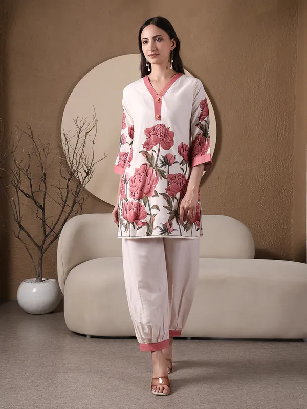 Floral_Printed_Co-ord_Set_-_White_And_Pink