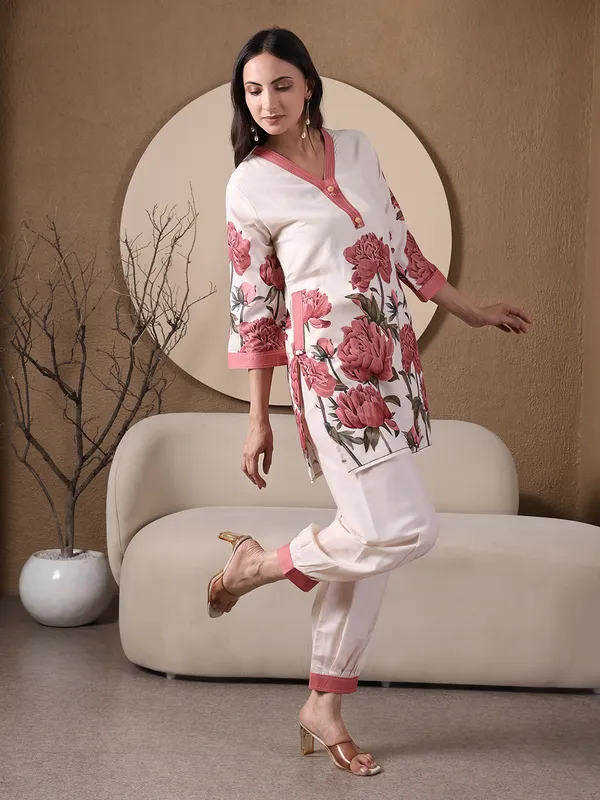 Floral_Printed_Co-ord_Set_-_White_And_Pink