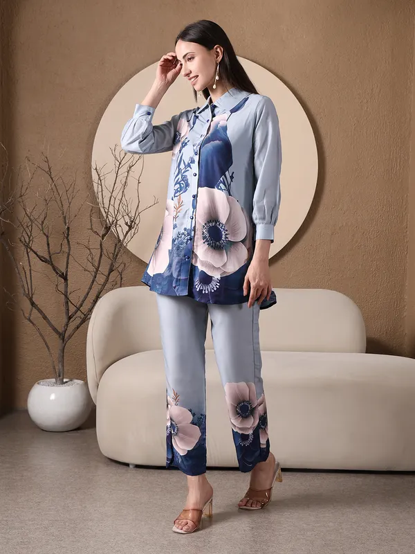 White_Floral_Print_Collared_Shirt_Set_With_Blue_Poppy_Design