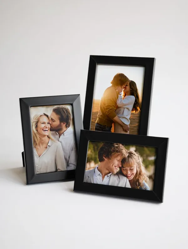 Black_Picture_Frame_Set_Of_3_4X6_Inch_5X7_Inch_6X8_Inch_Tabletop_Display_Stand
