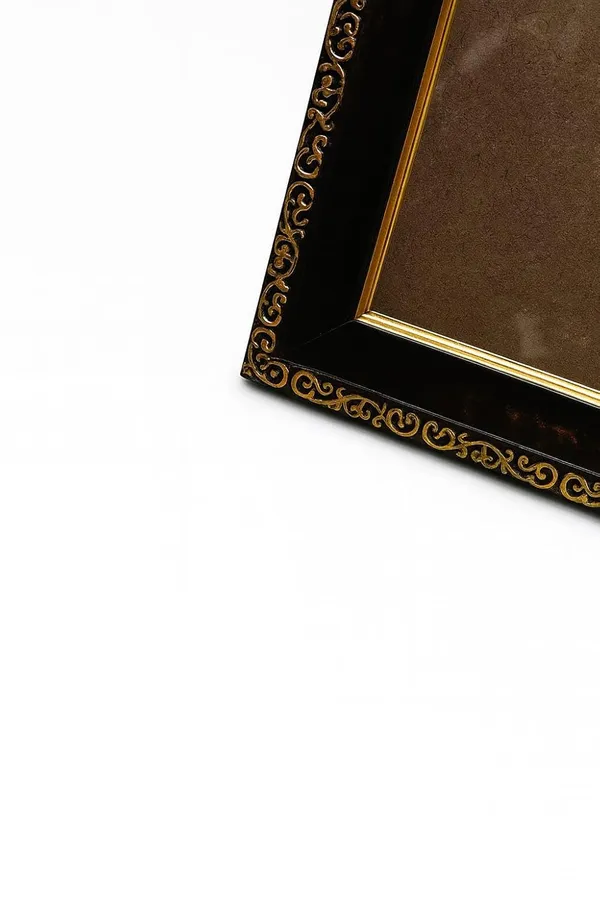 Maroon_And_Golden_And_Photo_Frame_5X7_Inch_With_Table_Top_Stand_Wall_Hanging_Hook_Crystal_Clear_Acrylic_Front_And_Mdf_Back