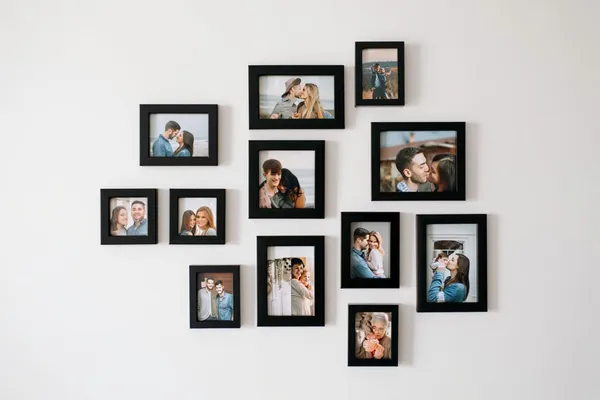 Black_Photo_Frame_Gallery_Wall_Set_11_Pieces_Multiple_Sizes_3X3-_3_Pcs_4X6_Inches_5_Pcs-_5X7_Inches_3_Pcs