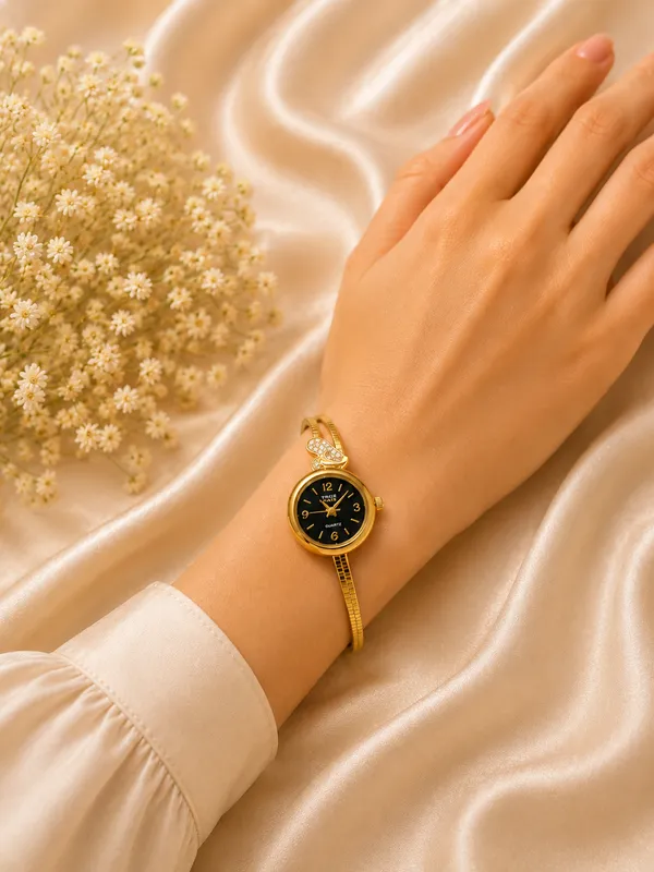 Stylish_Gold_Tone_Dial_Analog_Watch_Bracelet_For_Women
