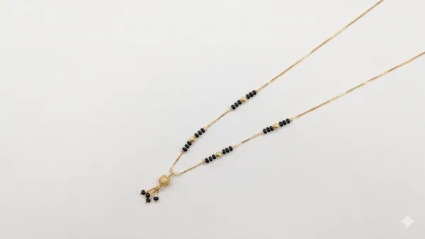 Beaded_Mangalsutra_Necklace_With_Gold_Pendant_For_Women