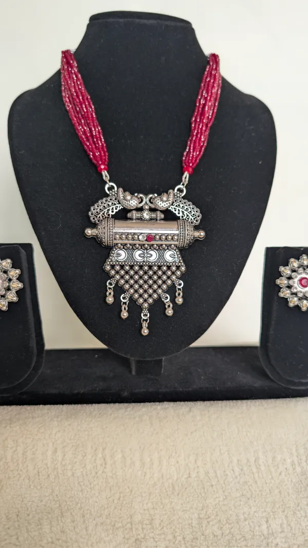 Silver_Oxidised_Peacock_Design_Necklace_Set_With_Ruby_Beads