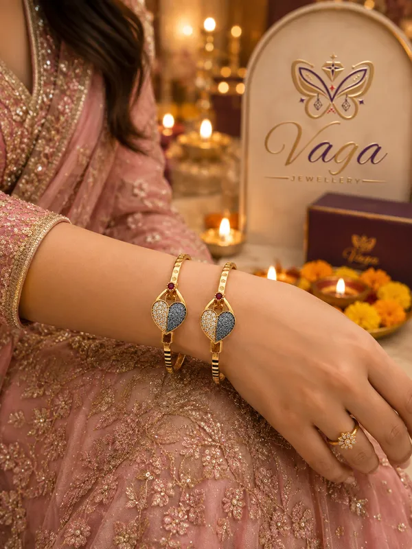 Dual-Tone_heart_focal_high_gold_plated_motif_with_Embedded_AD_Bangles_/_Openable_Kadas_with_Ruby_Accent_(Set_of_2)