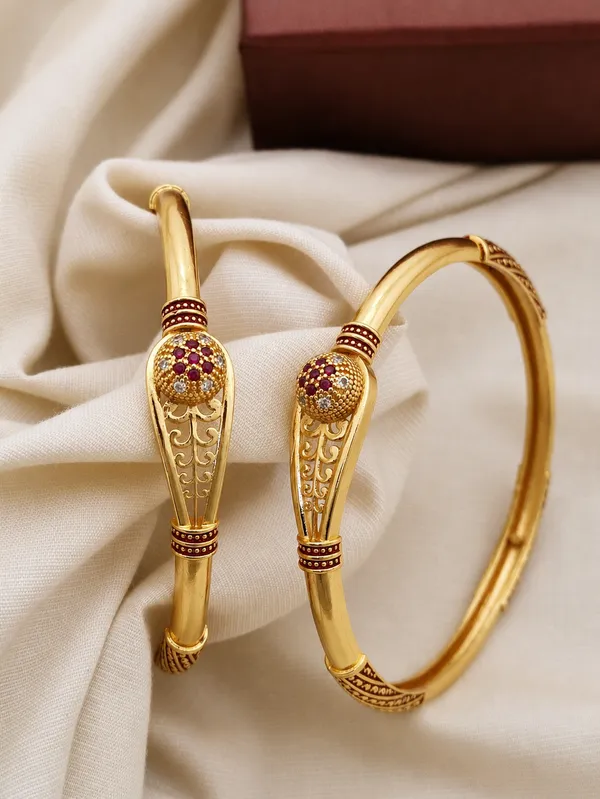 Gold_Plated_Ruby_Studded_Traditional_Bangles_For_Women