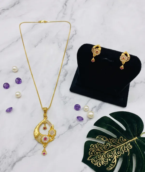 Gold_Plated_Peacock_Design_Pendant_Set_With_Red_Stone_Accents