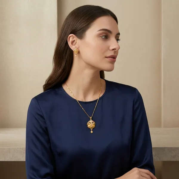 Gold_Plated_Floral_Pendant_Necklace_Set_With_Earrings