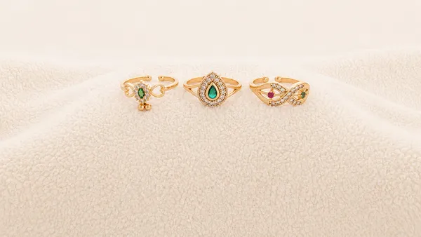 Gold_Tone_Teardrop_Stone_Ring_Set_Of_3