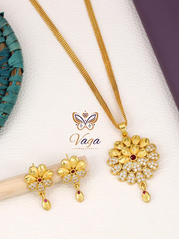 Micro_High_Gold_Plated_&_Diamond_Studded_Forming_Pendent_Chain_Set_with_Matching_Earrings_For_Woman
