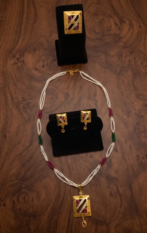 Gold_Plated_Meenakari_Pendant_Necklace_Set_With_Earrings_And_Ring