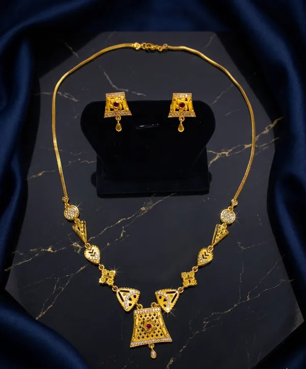 Gold_Plated_Bell_Pendant_Necklace_Set_With_Earrings